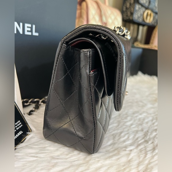 🔥CHANEL•Lambskin Quilted Classic Double Flap Bag Small - Picture 6 of 13